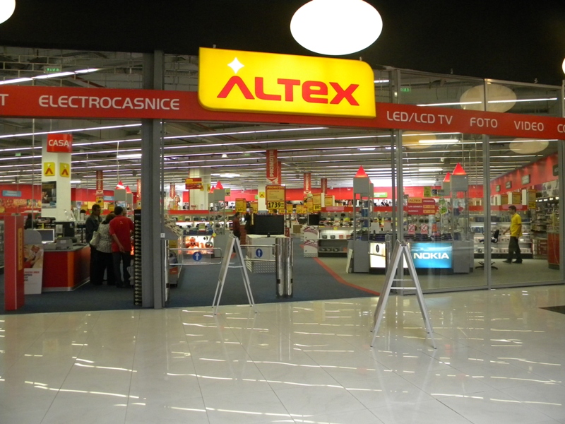 Altex a făcut 20 de ani şi face reduceri de 20% - Economica.net