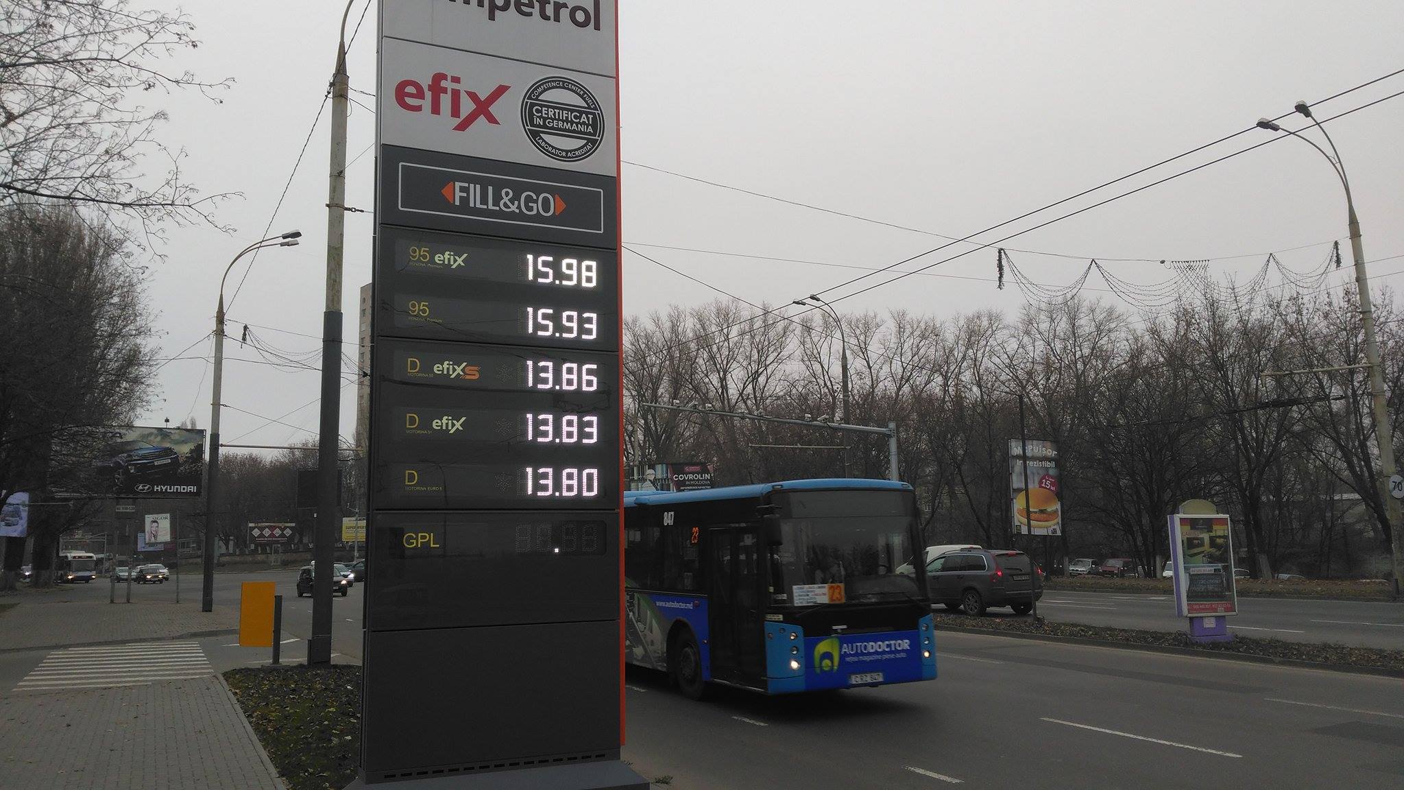 Lecţia moldovenească de ieftinit carburanţii - Economica.net