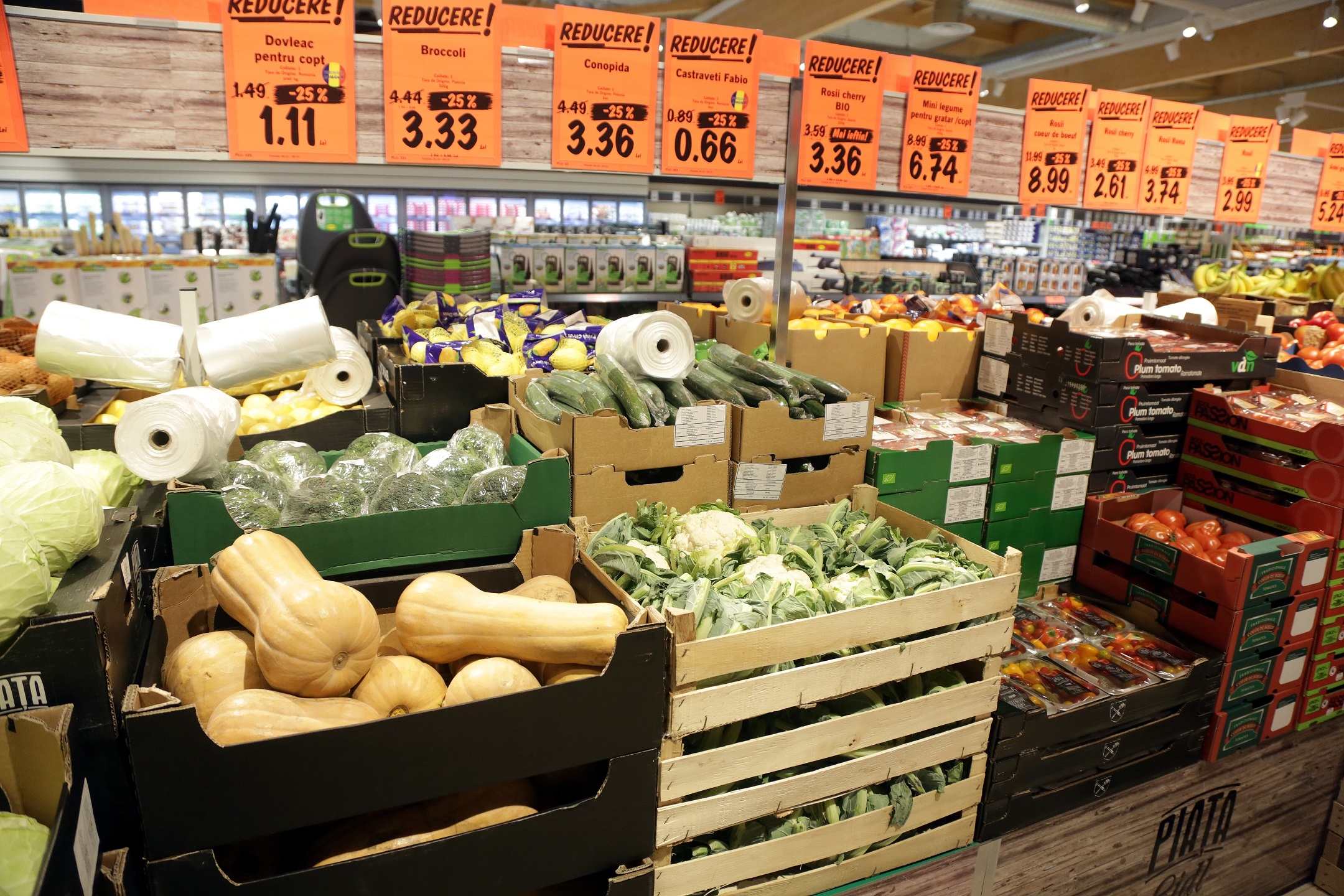 Lidl introduce taxa pe punga de la raionul de legume și fructe