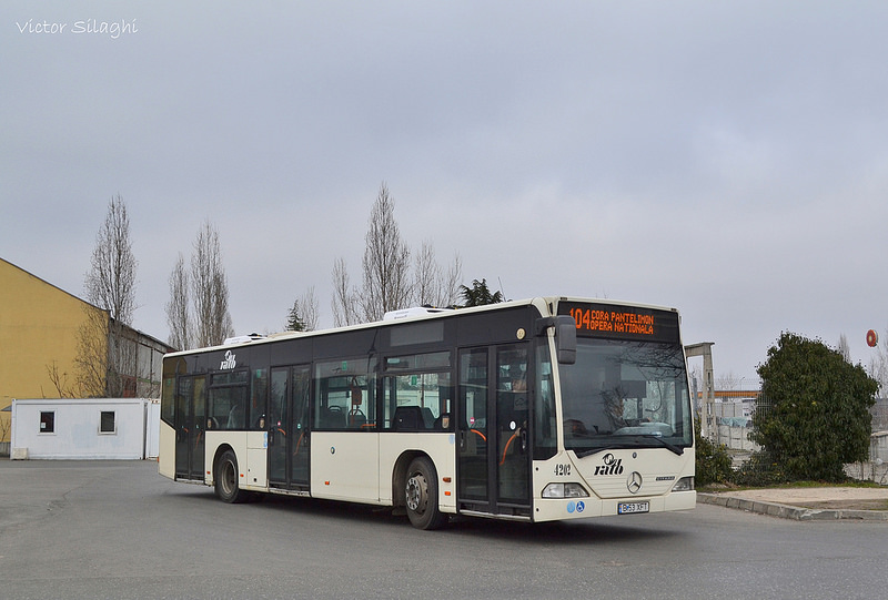 Programul RATB de Paşti: Ce autobuze circulă în noaptea de Înviere ...