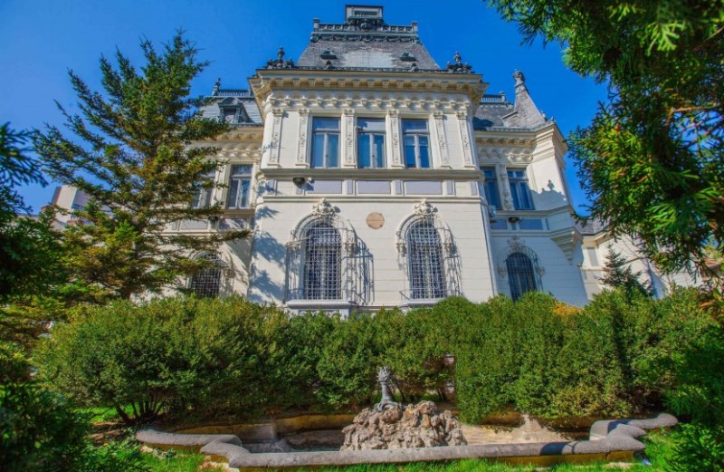 sediu-al-ambasadei-sua-din-pia-a-universit-ii-e-scos-la-licita-ie-cu