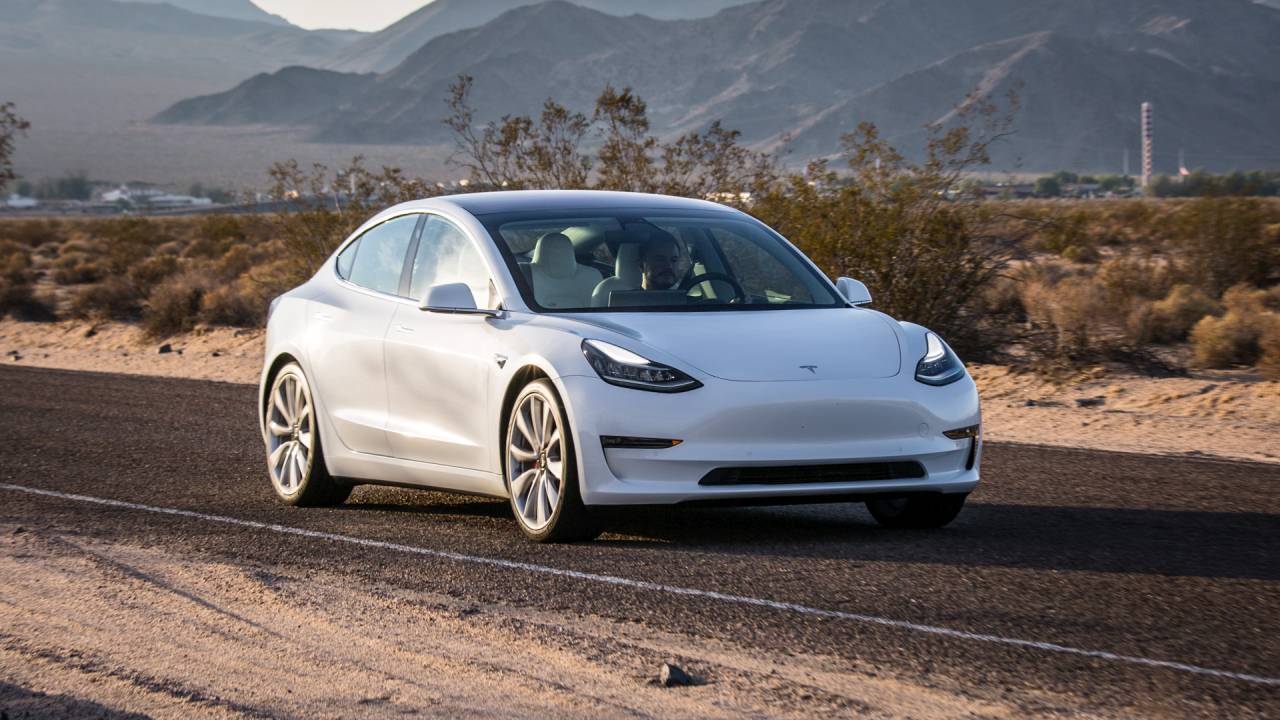 59.000 de vehicule Tesla Model Y și Model 3 au probleme cu sistemul ...