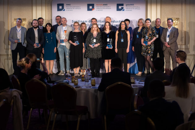 Economica Gala ANIS 2022 C tig torii Premiilor Industriei IT 