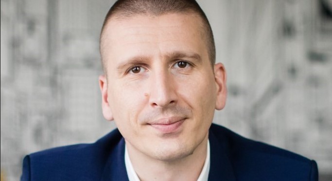 Economica.net – Radu Ciocoiu preia mandatul de CEO al Raiffeisen Leasing