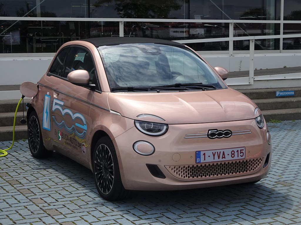 Economica.net – Stellantis a fabricat în 2023 cu mult mai puține mașini electrice în Italia decât își propusese. Piața internă s-a mișcat greu, oamenii așteptând subvențiile promise de Guvern