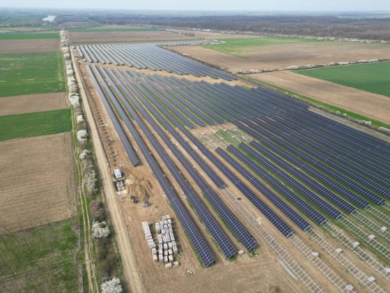 Record pentru fotovoltaice, au sărit pragul de 1.600 MW pentru prima dată. Soarele este acum prima sursă de energie electrică a României, cu un sfert din producția totală a țării  