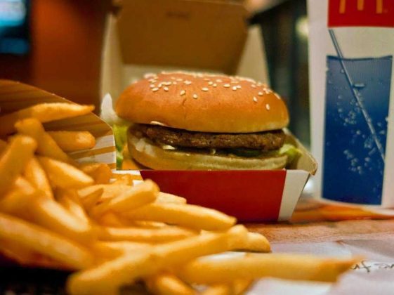 De unde cumpără McDonald’s ingredientele folosite în restaurantele din România. Lanțul își deschide bucătăriile pentru clienți