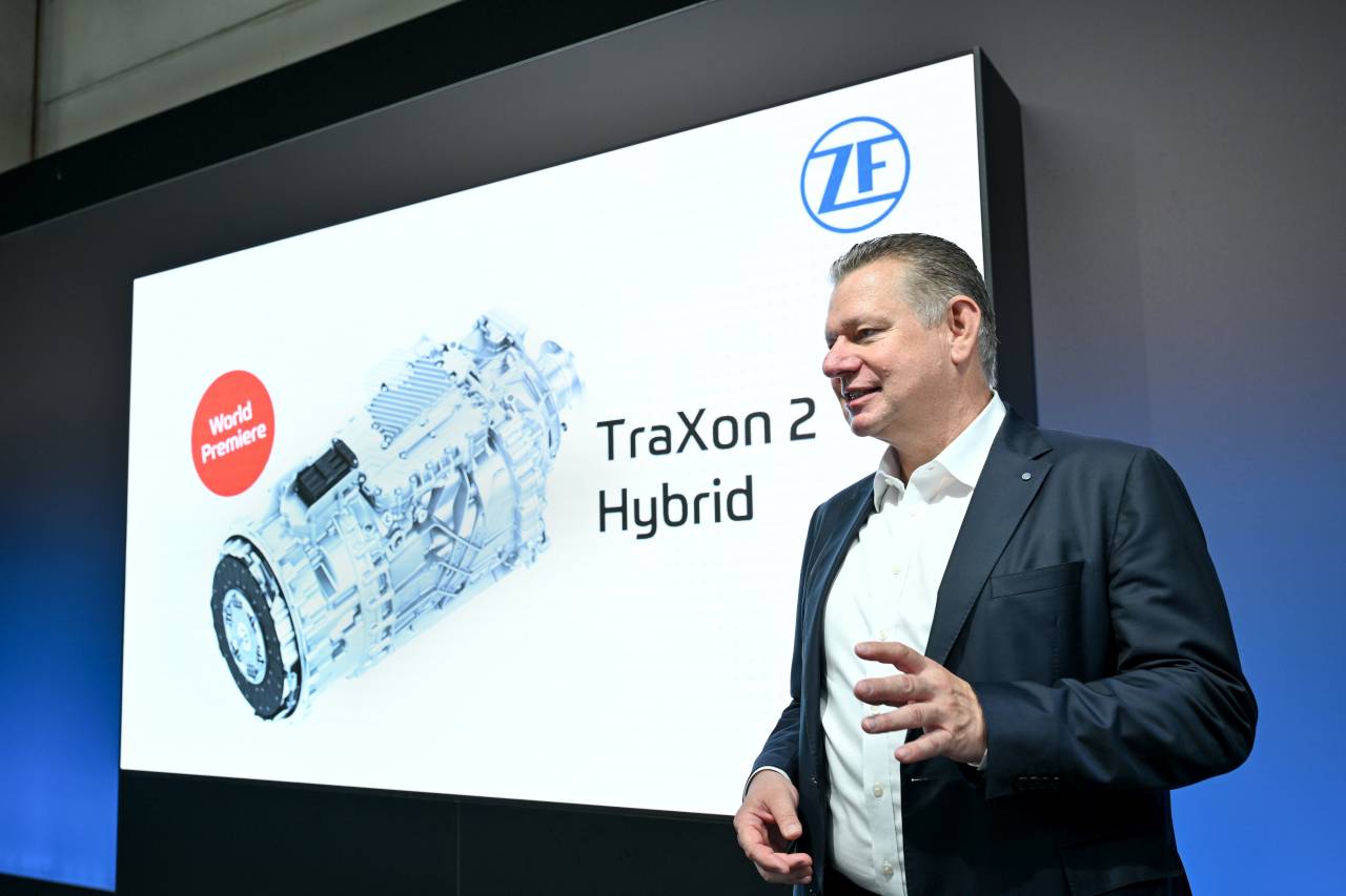 Furnizorul auto ZF anunță, în premieră mondială, transmisia TraXon 2 ...