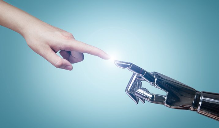 EXCLUSIV Premieră SF pentru șoferii din România. RCA și CASCO, cu tot cu plata daunei, direct de la roboți. Când vine Ominimo, un start-up cu acționar Zurich Insurance, gigant de 400 de miliarde de dolari  