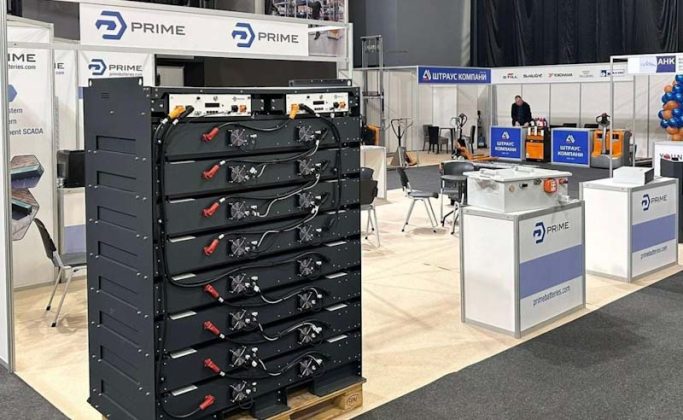 Românii de la Prime Batteries s-au aliat cu giganții mondiali Arrow Electronics și NXP Semiconductors pentru un sistem revoluționar de baterii de stocare a energiei