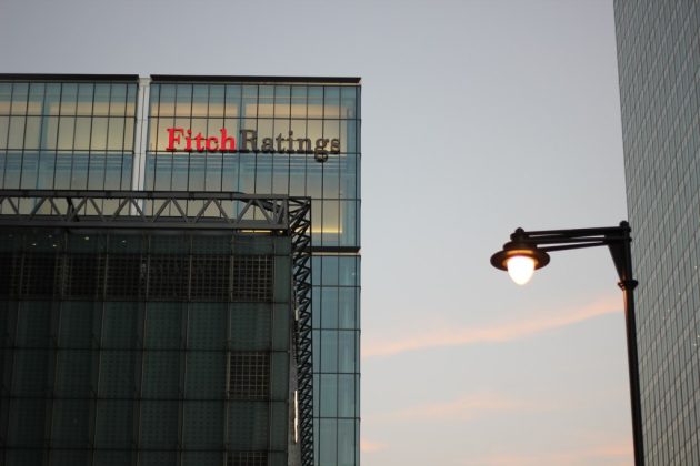 Fitch ridică ratingul Greciei, pe baza performanței bugetare solide a țării