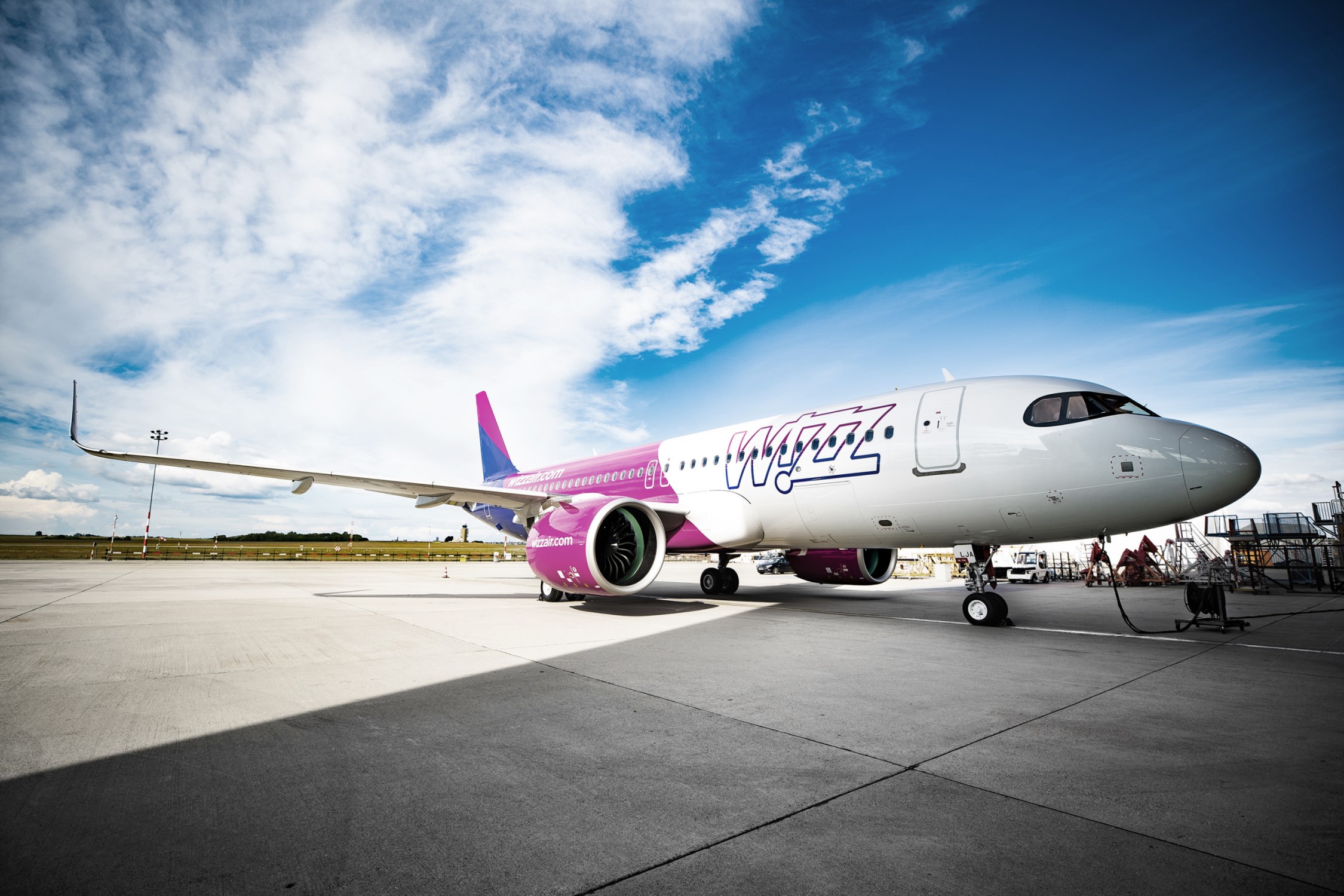 Wizz Air revine puternic pe aeroportul de la Târgu-Mureș și lansează nouă  rute din 2026 - Economica.net