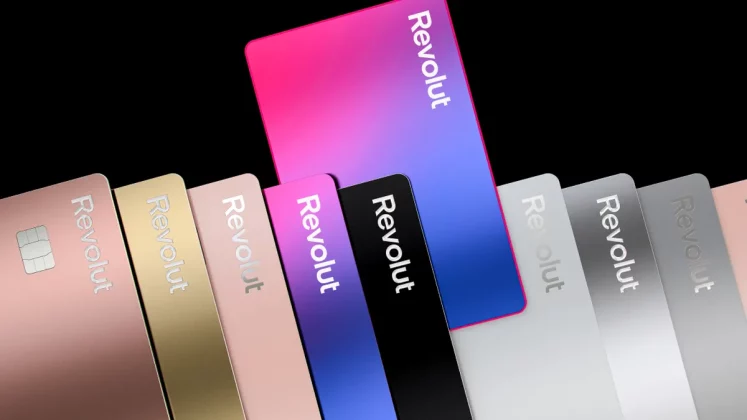 Revolut dezvăluie datele oficiale. Ce fac românii cu conturile deschise la banca digitală  