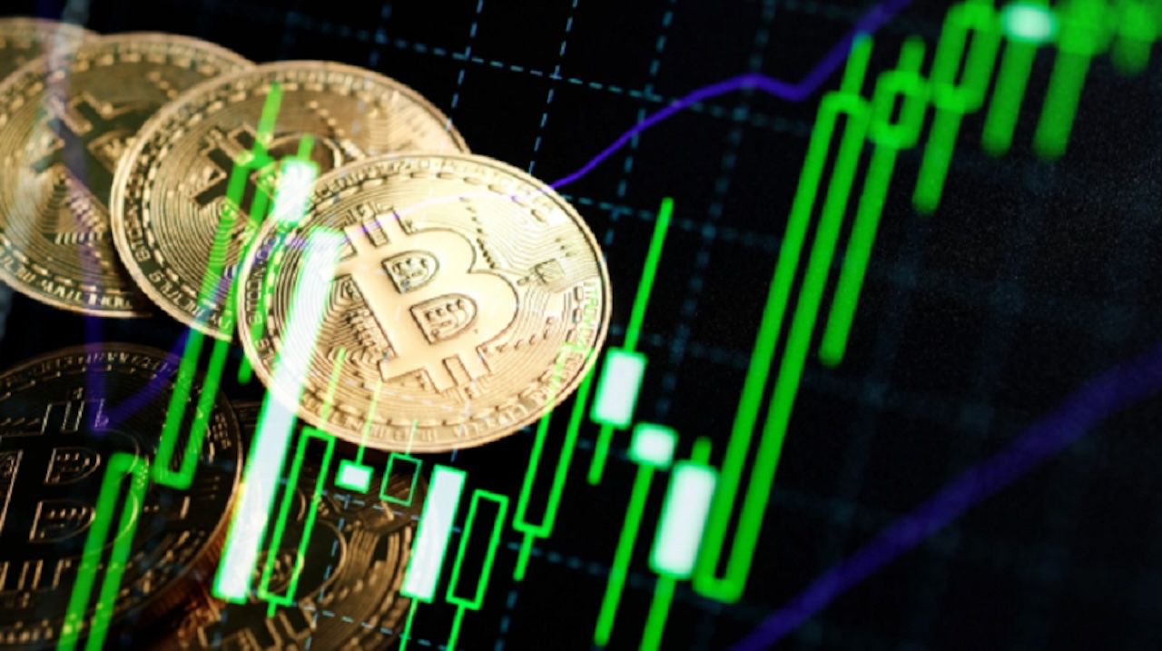 Piața cripto își revine: Noua criptomonedă 2025 te ajută să gestionezi  riscul cu meme coins - Economica.net