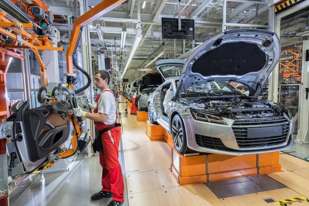 Comisia Europeană vrea să îi susțină pe cei 3.414 angajați disponibilizați de Audi la uzina din Belgia