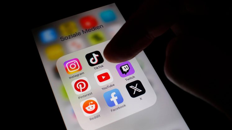 Ce să faci când contul tău de Facebook, TikTok sau Instagram este suspendat? Ghid esențial de soluționare și protecție a drepturilor utilizatorului în România