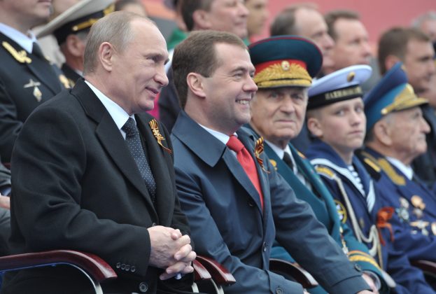 ​ Dmitri Medvedev susține că Trump a obligat Ucraina, prin acordul privind mineralele rare, să plătească pentru viitorul ajutor militar american 