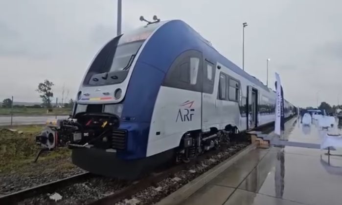 VIDEO Cum arată primul tren electric regional PESA, prezentat la Oradea