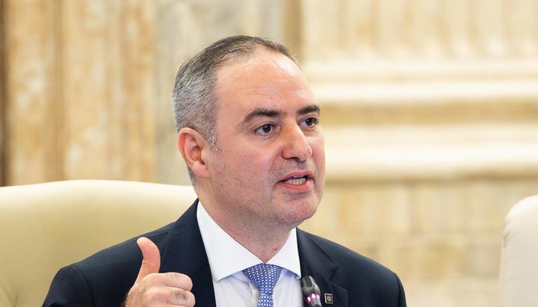 Nazare - capital social SRL