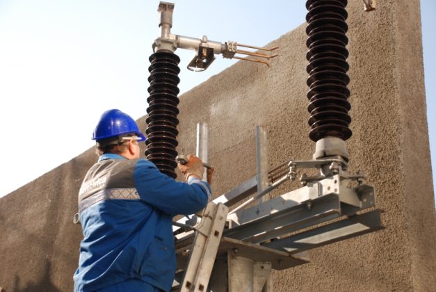 Criză energie – Avertismentul şefului Electrica: Lipsa personalului calificat în România va deveni o vulnerabilitate, dacă nu găsim soluţii rapide