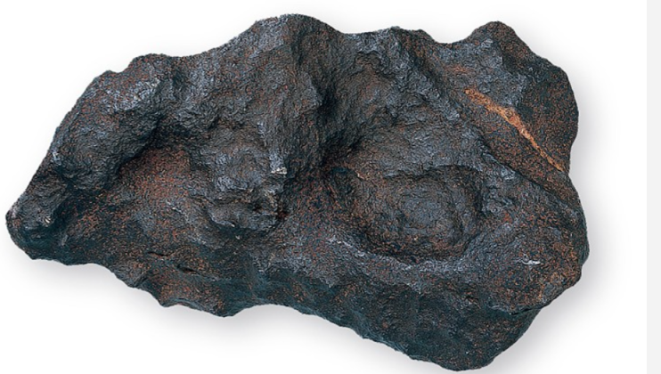 Un meteorit marțian de 24,5 kg, cel mai mare de pe Pământ, a fost vândut prin Sotheby’s cu 5,3 milioane de dolari