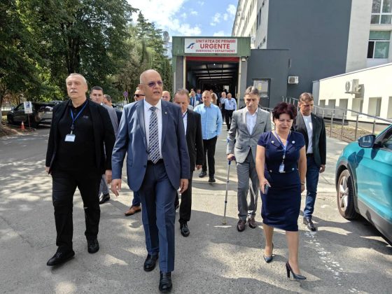 Raed Arafat confirmă că procurorii i-au pus sechestru pe avere în ancheta privind aducerea în țară a unui elicopter pentru SMURD