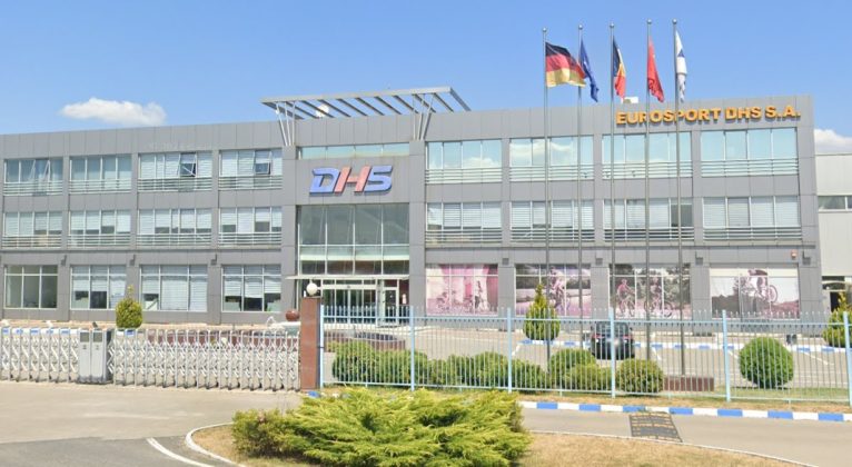 O cunoscută fabrică din România se reinventează: Digitalizare și producție de scutere electrice. Eurosport DHS, mare exportator de biciclete din Deva: Pregătim oamenii. Suntem pe punctul de start