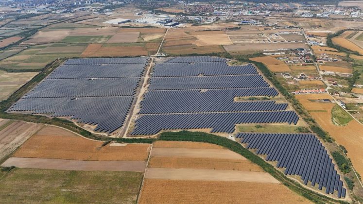 Isarelienii de la Econergy pun o baterie de 68 MW în parcul fotovoltaic finalizat recent la Oradea. Credit de 40 mil. euro de la Unicredit