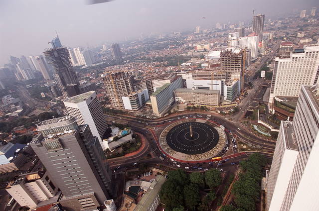 Indonezia va închide peste 750 de companii publice până la finalul anului
