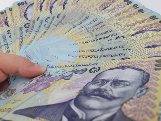 Ministerul Finanţelor a împrumutat joi aproape 1,2 miliarde lei de la bănci