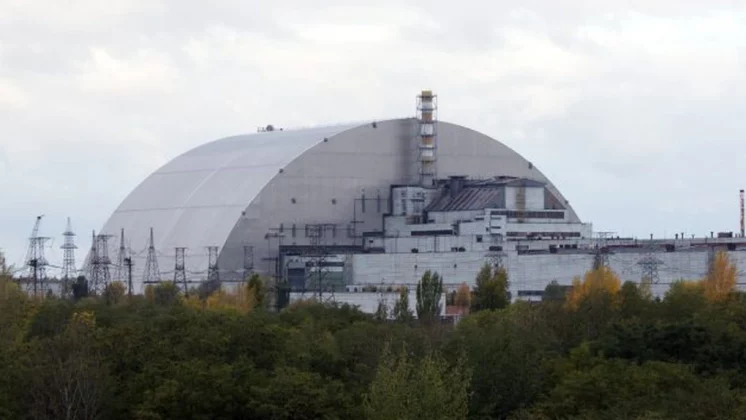 AIEA anunță că scutul de protecție al centralei nucleare de la Cernobîl a fost avariat, după ce a fost lovit de o dronă în luna februarie