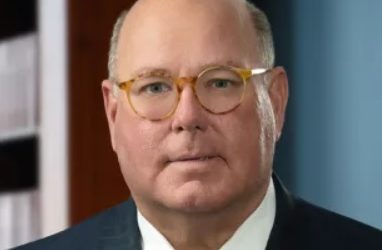 Edward „Ed” McMullen este