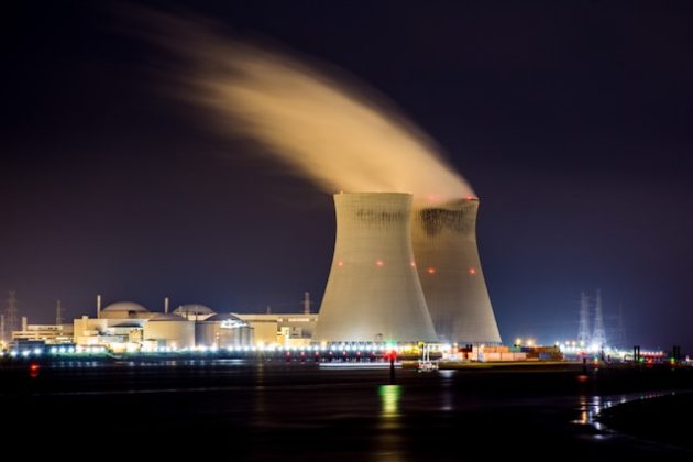 Franța a închis mai multe reactoare nucleare pe fondul caniculei. 6.300 MW au fost opriți