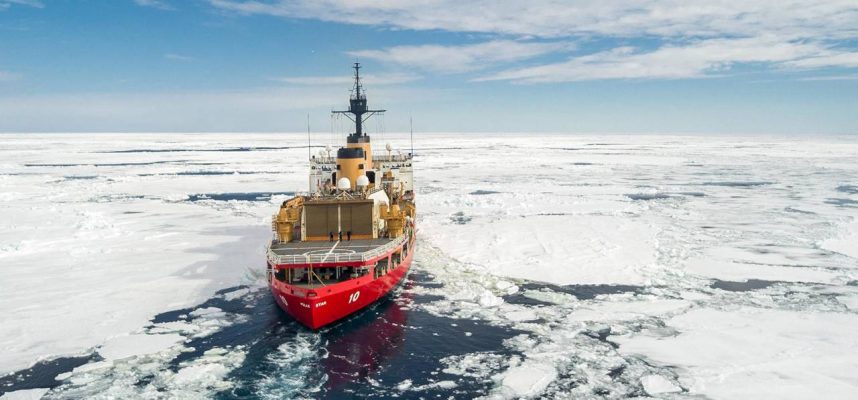 Bătălia pentru Arctica – Putin vrea ca Ruta Maritimă a Nordului, o alternativă la Canalul Suez, să fie navigabilă pe tot parcursul anului