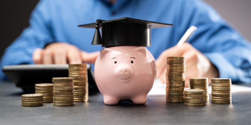 Anunț pentru învățători și profesorii de școală. Cursuri gratuite, cu 10 puncte de formare profesională