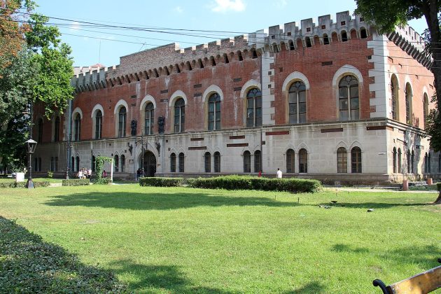 Castelul Huniade din Timişoara, care este închis publicului de 18 ani, ar putea fi complet reabilitat în 2028. Clădirea ar putea primi parțial vizitatori din 2027