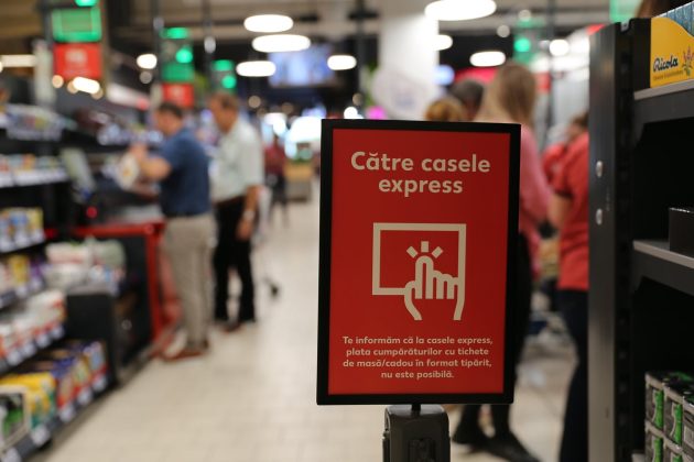 Câte magazine din România au cel puţin o casă self-service. Giganţii au ajuns să controleze 70% din piaţa de retail alimentar