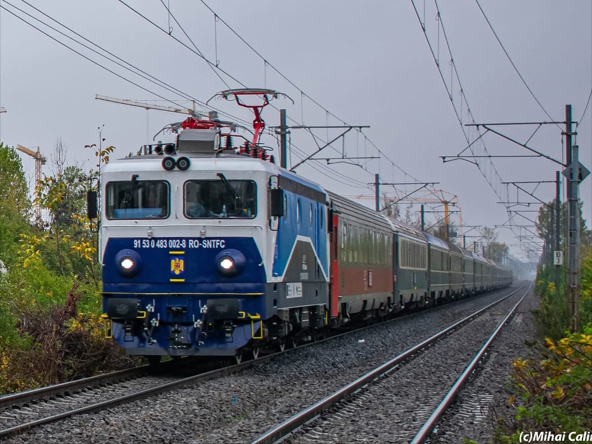 VIDEO A doua locomotivă electrică modernizată la Brașov prin PNRR a tractat 16 vagoane, cu 160 km/h, pe relația București - Fetești - Economica.net