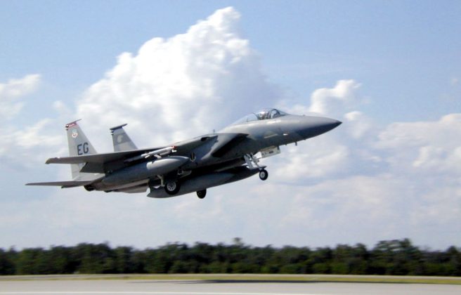 Boeing va produce avioane F-15 în valoare de 8,6 mld. USD pentru Israel