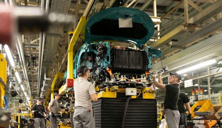 Nissan începe asamblarea celei de a treia generații Leaf în Marea Britanie