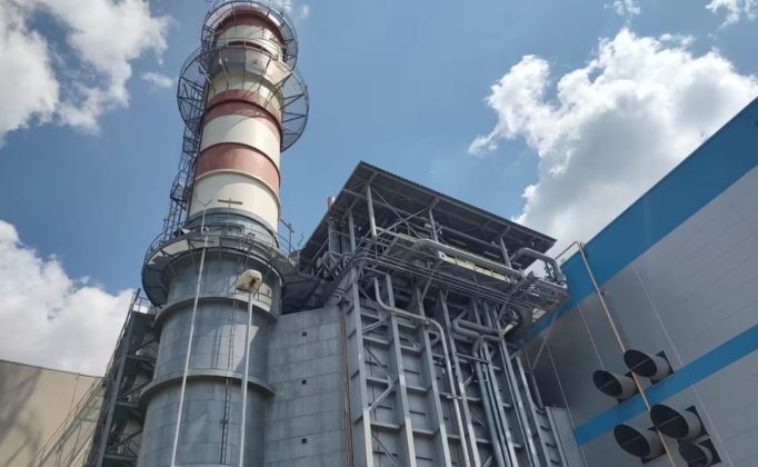 Panoramă a terenului de 99.241 mp în Reșița pregătit pentru construcția centralei electrice gaz Reșița, investiție privată cu locuri de muncă specializate. | sursa foto: Economica Panoramă a terenului de 99.241 mp în Reșița pregătit pentru construcția centralei electrice gaz Reșița, investiție privată cu locuri de muncă specializate. | sursa foto: Economica