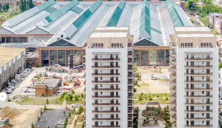 Structură metalică și echipamente de construcție în Hala Laminor, mall București, în plin proces de lucrări amenajare interioară și exterioară. | sursa foto: Economica Structură metalică și echipamente de construcție în Hala Laminor, mall București, în plin proces de lucrări amenajare interioară și exterioară. | sursa foto: Economica