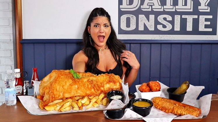 Harry Ramsden’s, lanţul britanic de restaurante de fish & chips, intră pe piața din România. Primul restaurant se deschide la București în 2026
