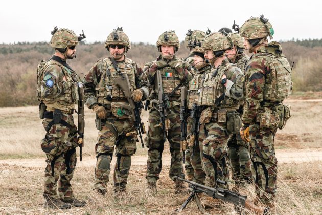 Irlanda anunţă o creştere a cheltuielilor sale militare