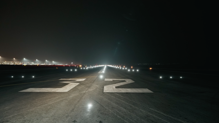 UTI a finalizat modernizarea sismului de balizaj de pe Aeroportul Internațional Iași