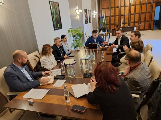 Ministrul Energiei Bogdan Ivan: Pentru a nu risca avarii în lanţ, ELCEN a luat decizia de a reduce debitul şi presiunea apei din reţea. Încărcarea la parametri optimi ar fi deteriorat echipamentele