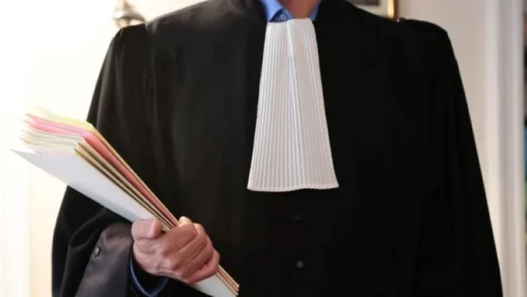 Avocații reacționează după ce asociația patronală RBL a contestat vehement proiectul de lege prin care companiilor li se impunea să lucreze cu juriști pentru actele lor și încearcă să demonteze acuzațiile mediului de afaceri