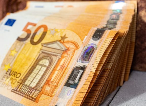 Chiar se schimbă banii? Declarația unui înalt oficial din Europa
