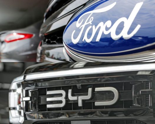 Acord între giganţi? Negocieri între americanii de la Ford şi chinezii de la BYD