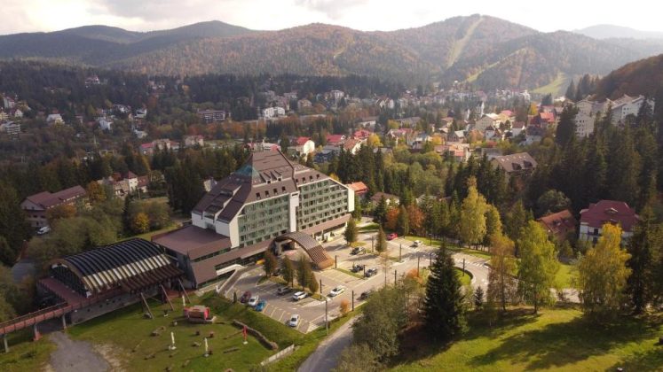 FEPER mai încearcă odată și scoate din nou hotelul Orizont din Predeal la licitație